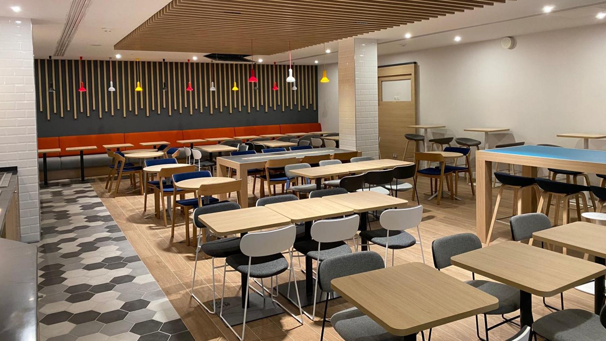 Holiday Inn Express - Nice - Grand Arenas By Ihg Ngoại thất bức ảnh